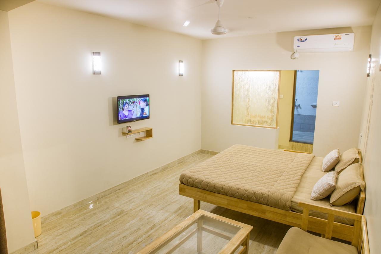 Pollāchi Rathna Squareヴィラ エクステリア 写真